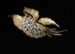 TRIFARI VINTAGE BROOCH/PIN & EARRINGS