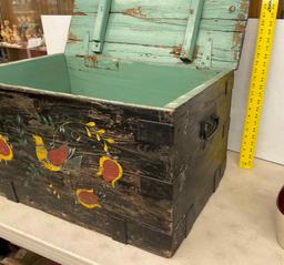 Trunk w/Dutch Painting