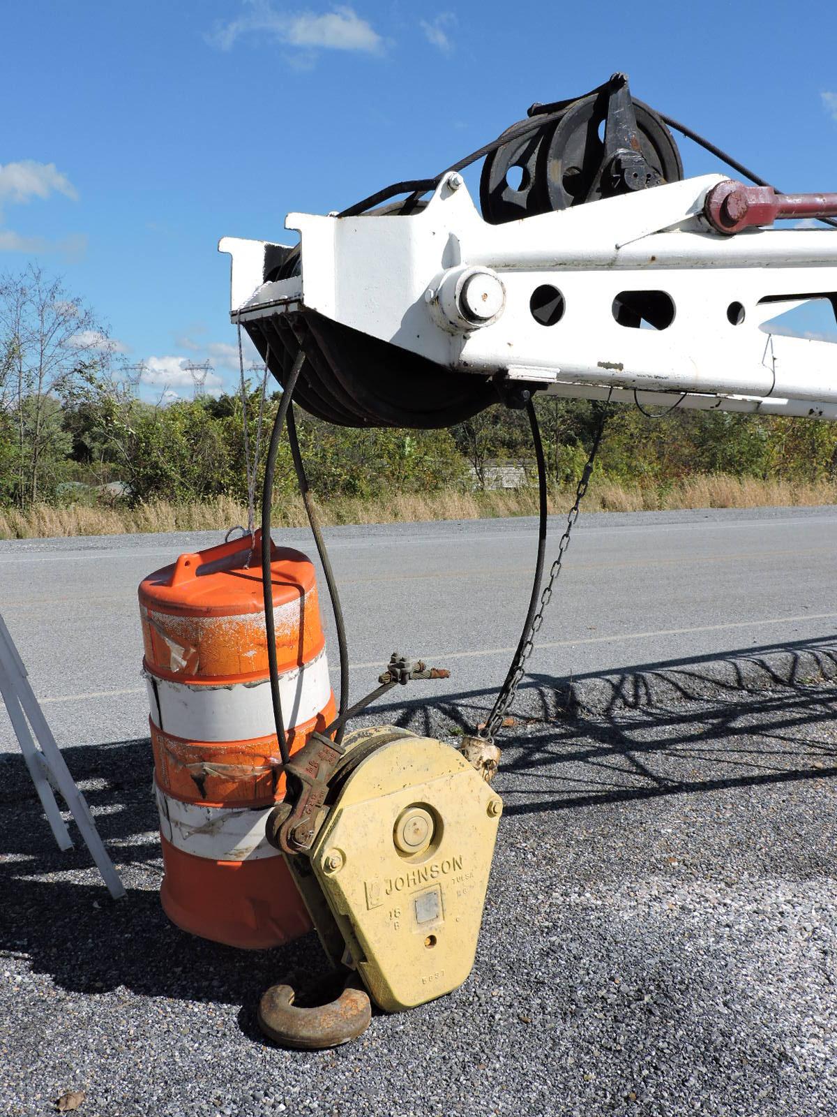 BHL-LIMA 700-TC Crane Truck with 90' Boom