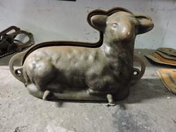 Metal Lamb / Sheep Mold