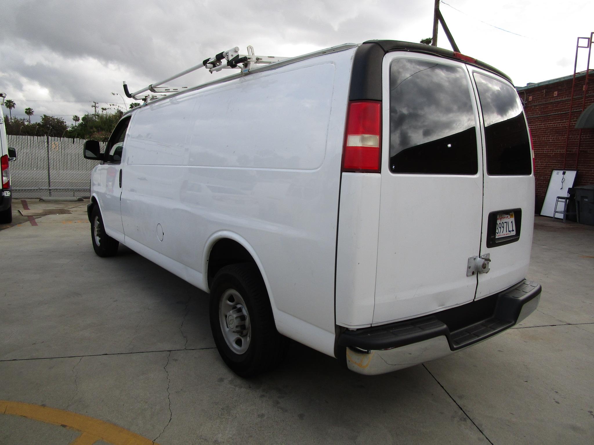 2005 Chevrolet G2500 Express Cargo Van - Gasoline 4.8L - 261,314 Miles - Runs & Drives / SEE CHANGE