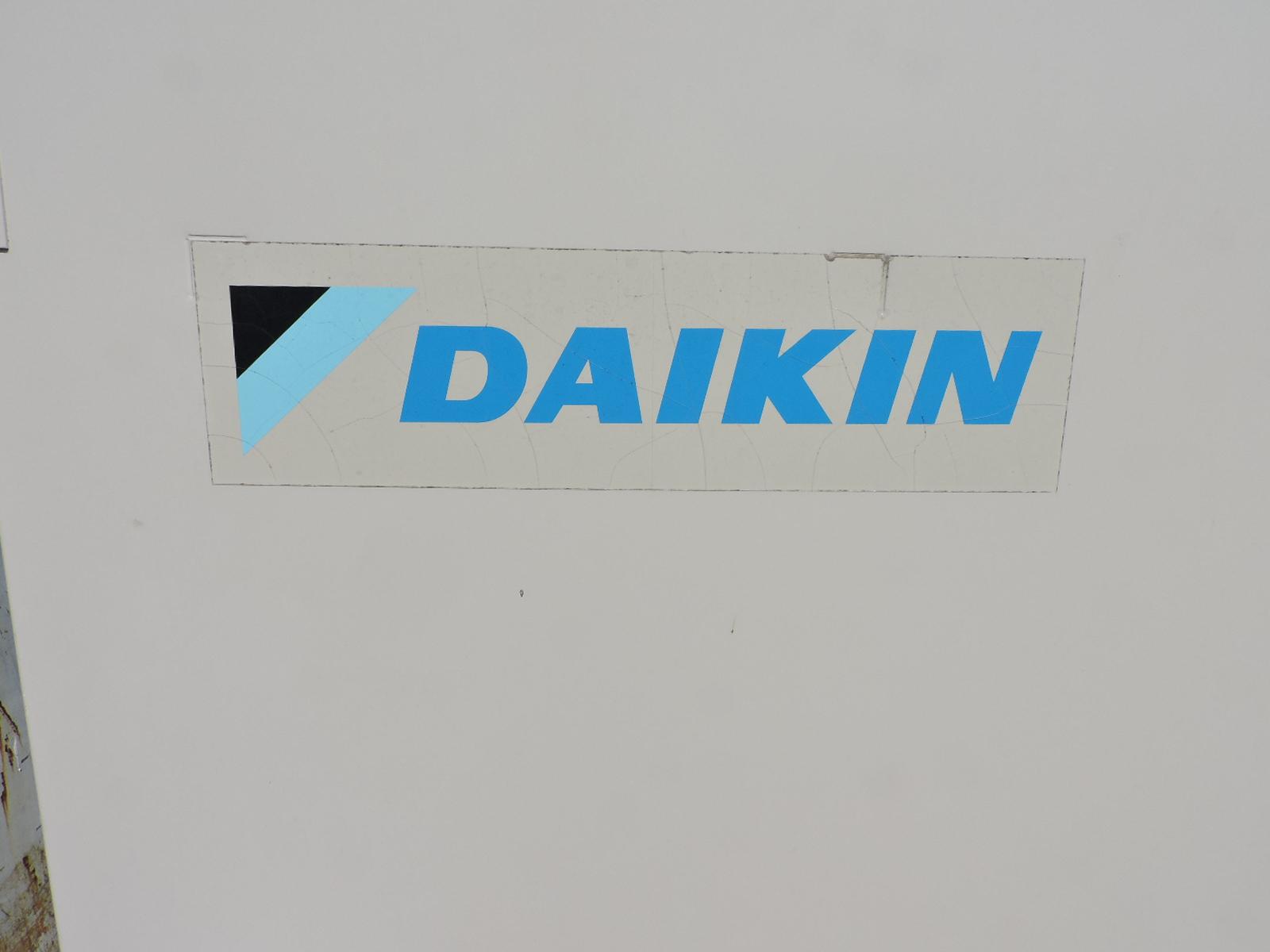 DAIKIN Roof-Top Central Air Unit - 324K BTU