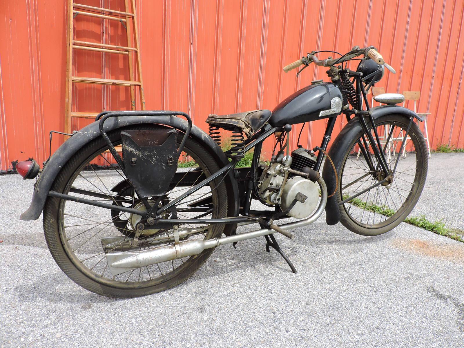 1940-ish 'INDIAN / JAMES?' Motorbike - Single Cylinder -- READ DESCRIPTION !!!