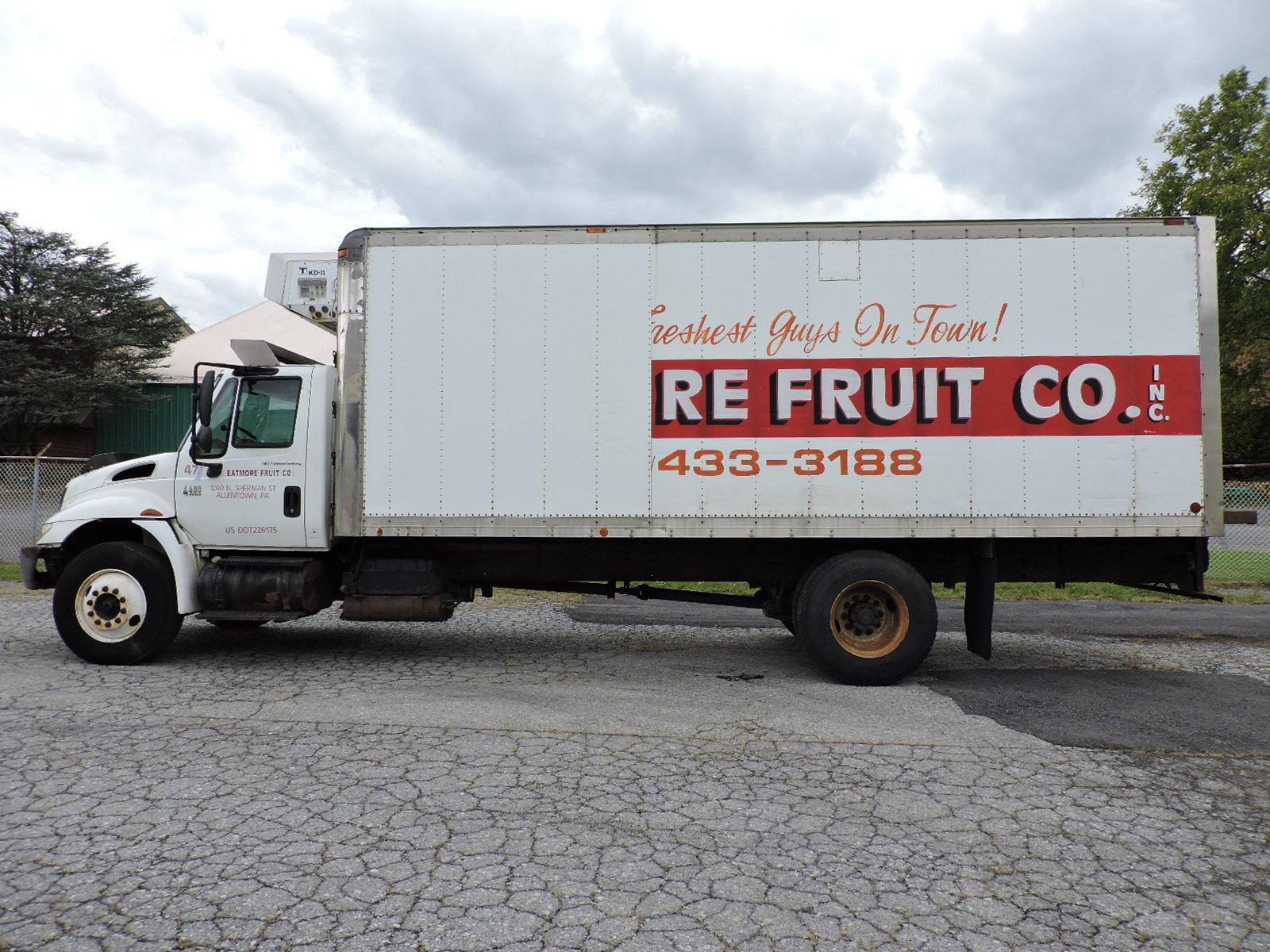 2003 International 4400 Regular Cab REEFER BOX TRUCK / Diesel - Auto