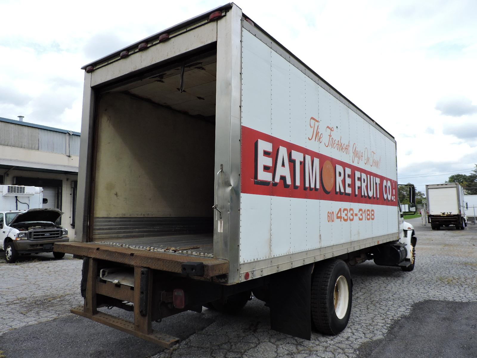 2003 International 4400 Regular Cab REEFER BOX TRUCK / Diesel - Auto