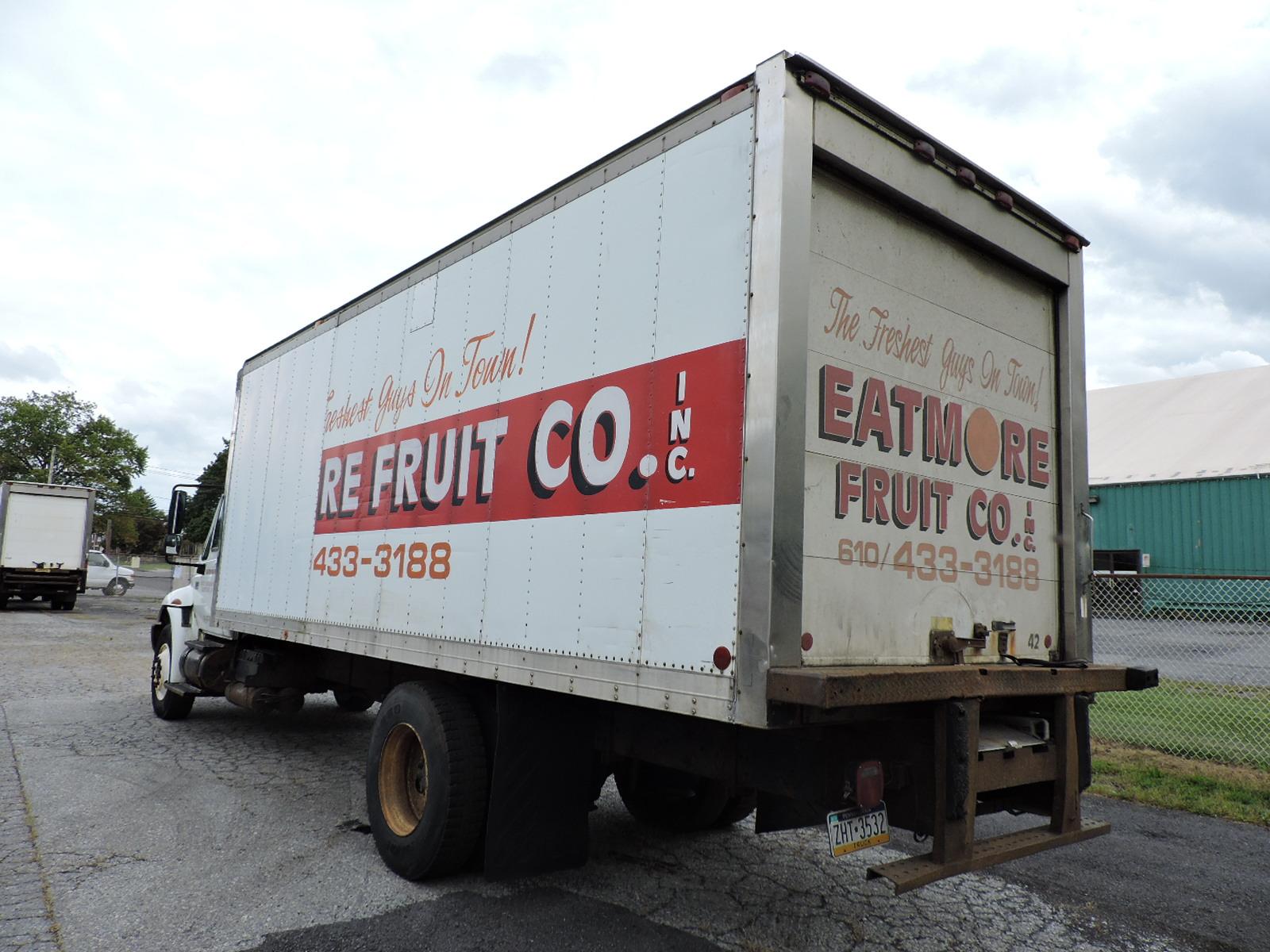 2003 International 4400 Regular Cab REEFER BOX TRUCK / Diesel - Auto