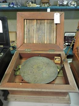 Antique Disc Music Box with One Metal Disc - Brand Unknown