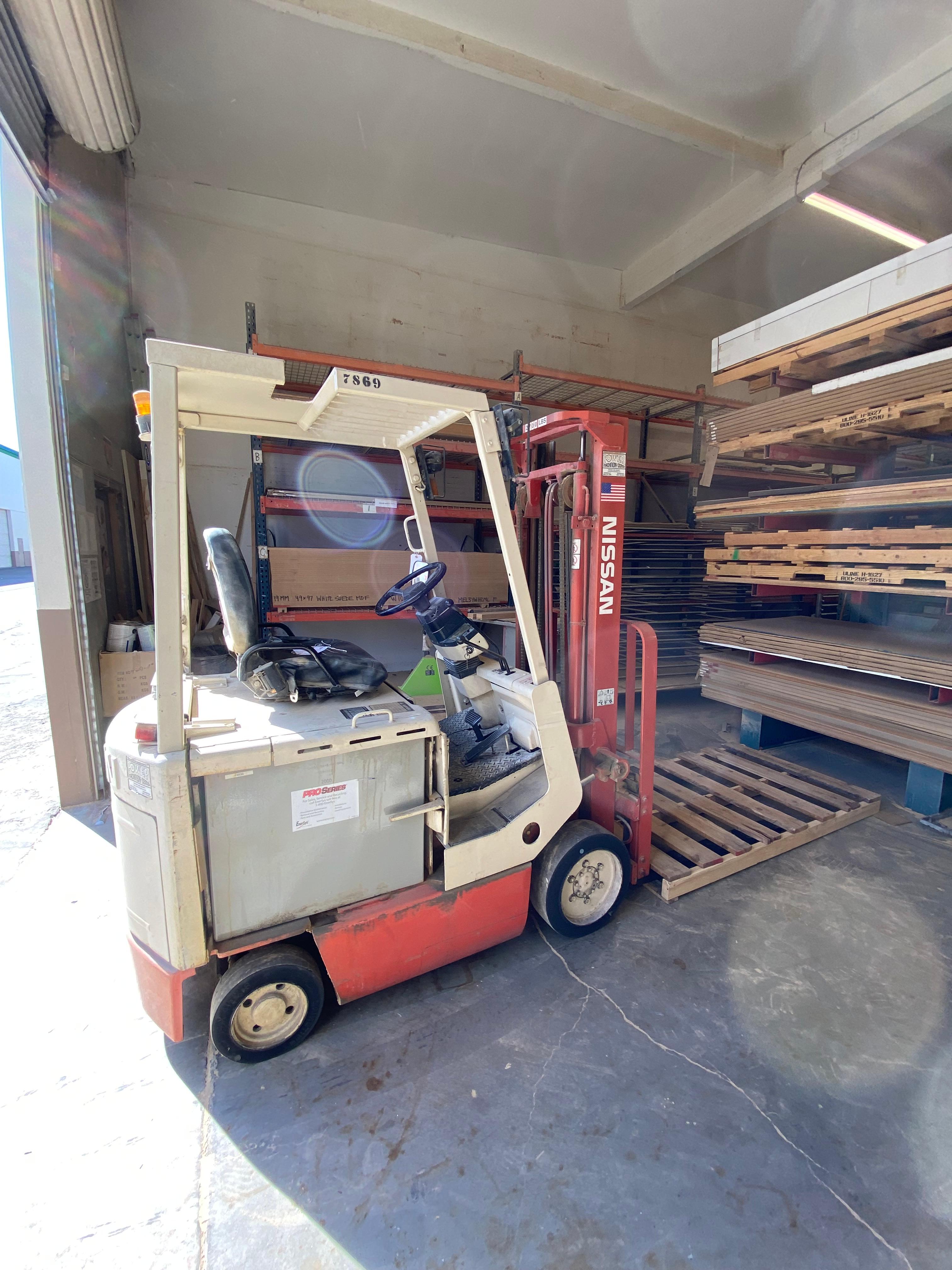 Nissan Forklift - Electric - Fully Functional - with Charger