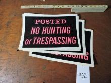 Lot of 5 - Plastic NO HUNTING / TRESPASSING Signs / New Old-Stock / 12" X 8"