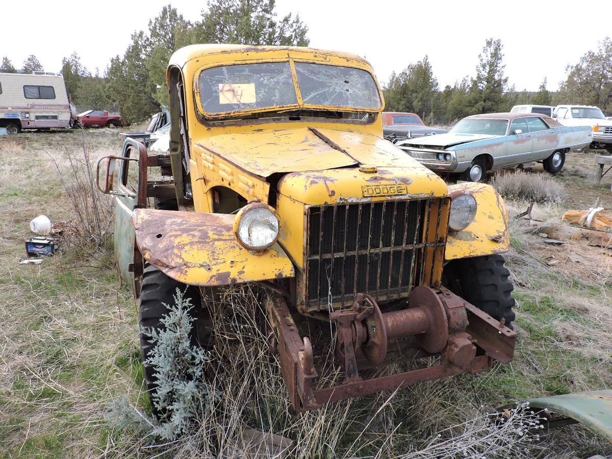 Dodge Power Wagon Cab & Chassis / Lot of Spare Parts Included