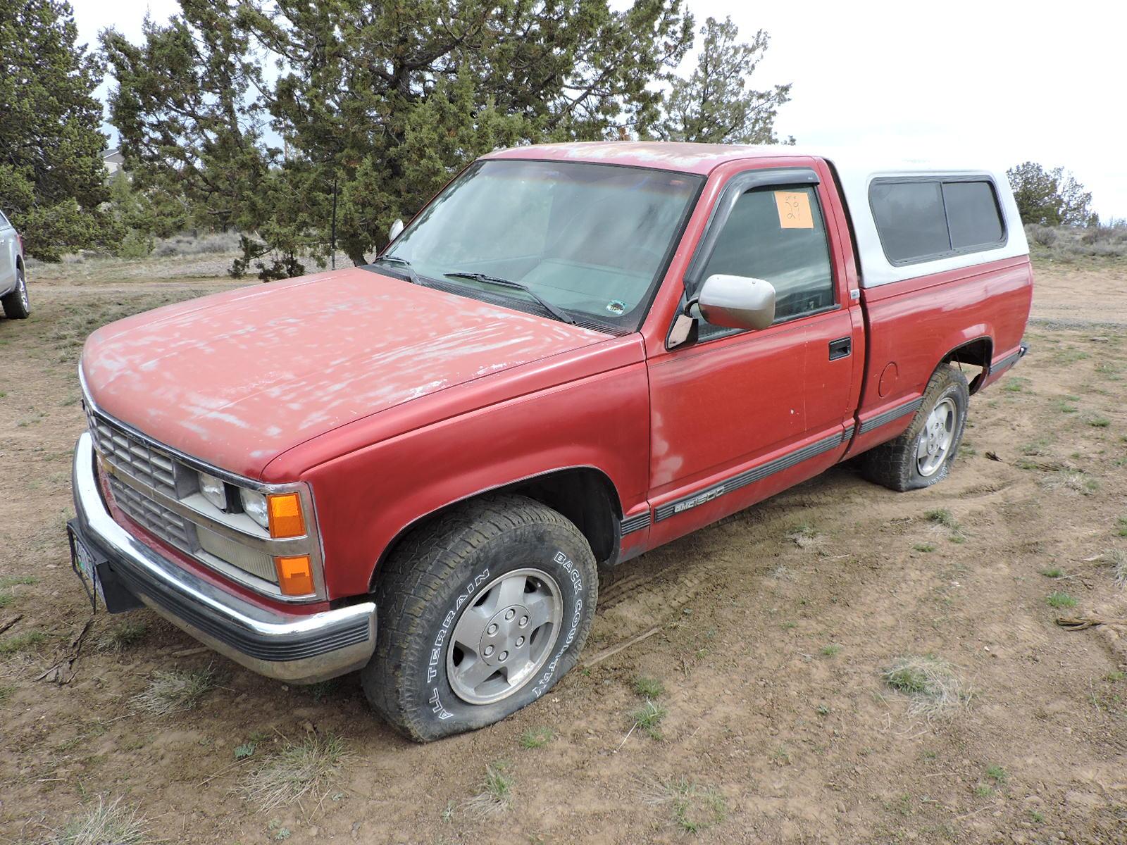 1989 GMC Sierra 1500 Regular-Cab Short-Bed Pickup / 4X4 with Manual Trans.