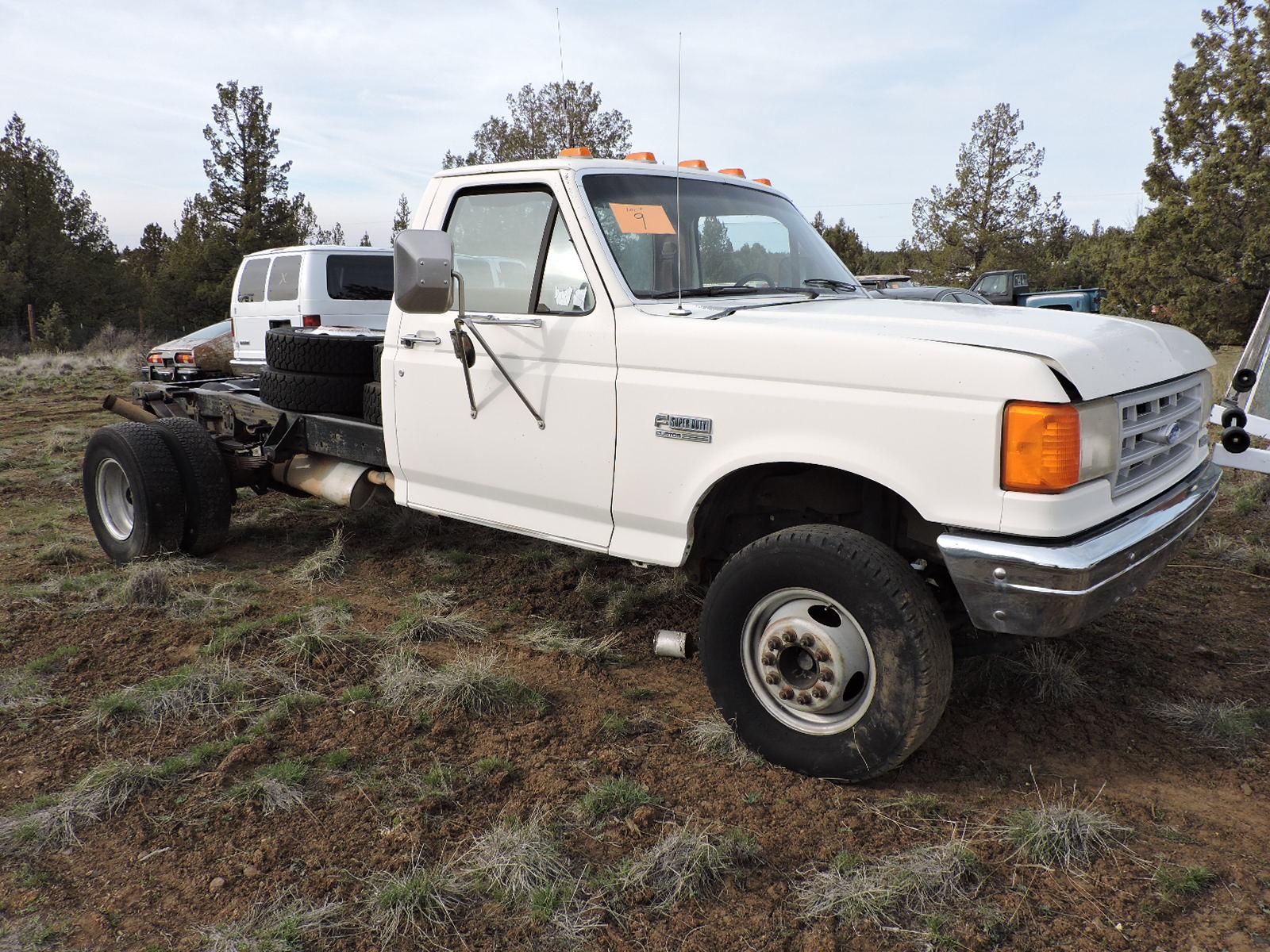 1991 Ford Regular Cab F-Super Duty (essentially an F450 by Springs and Brakes)