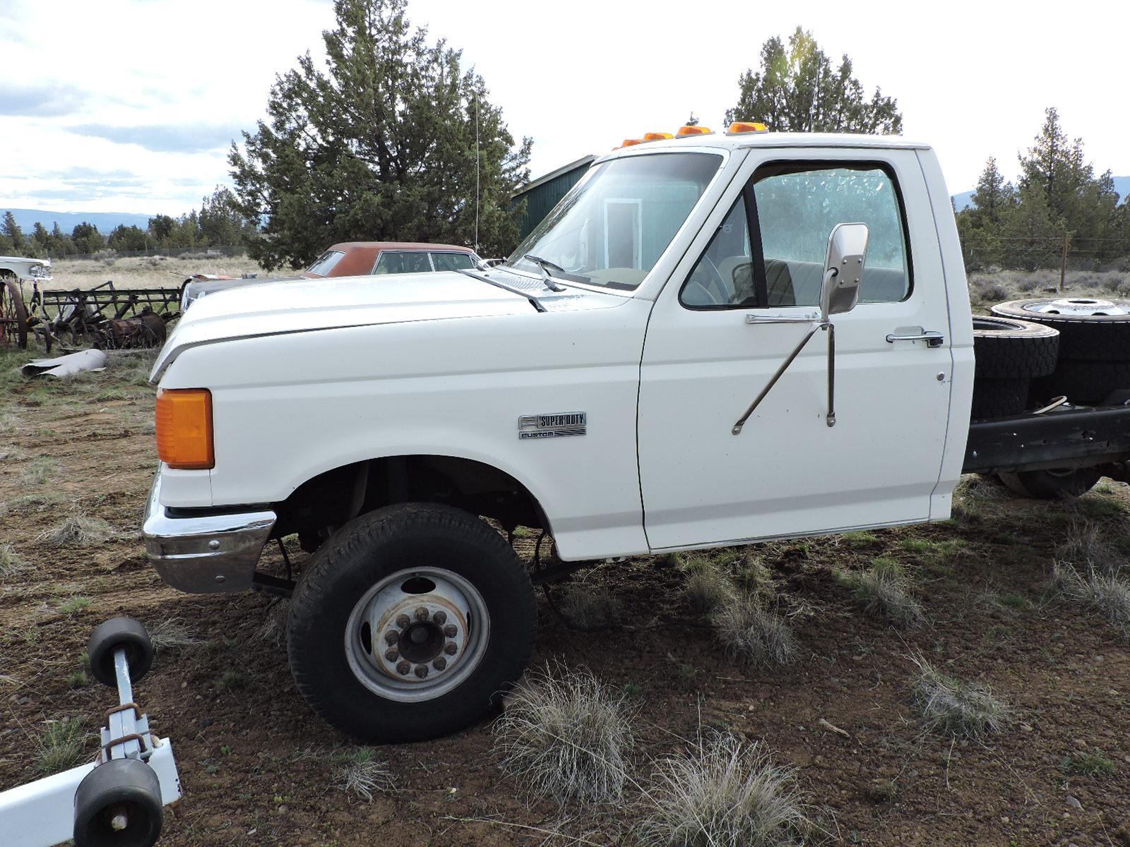 1991 Ford Regular Cab F-Super Duty (essentially an F450 by Springs and Brakes)