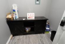 SIDE BOARD / LOUNGE CABINET