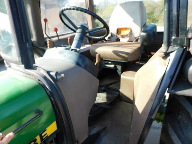 *SOLD*John Deere 2550 Cab Tractor