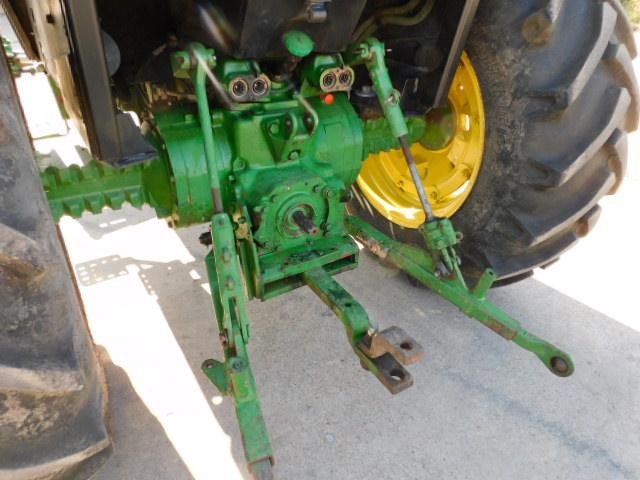 *SOLD*John Deere 2550 Cab Tractor