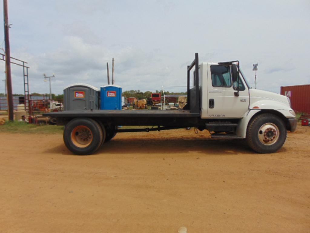 ****NOT SOLD*2001 INTERNATIONAL 4300 SERIES DIESEL DT 466 TRUCK