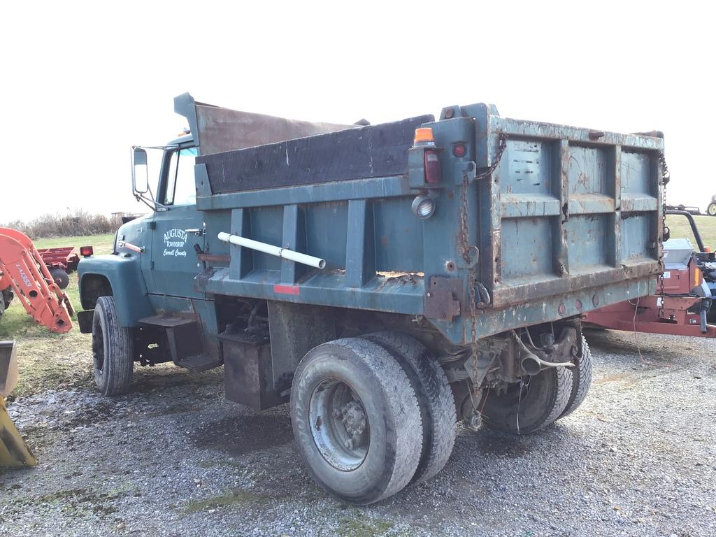 1990 FORD DUMP TRUCK/ DIESEL