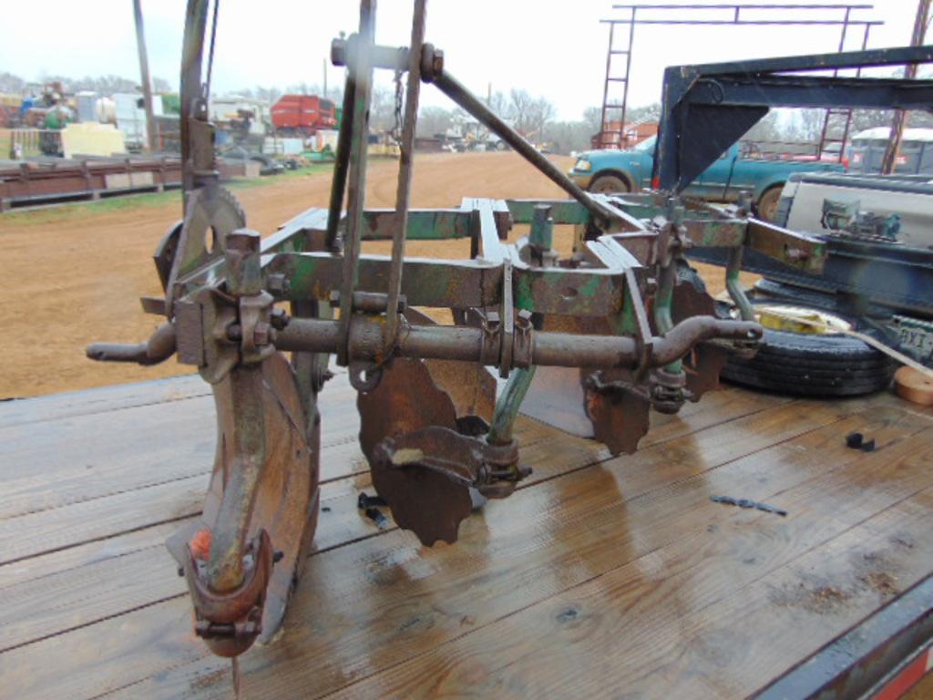 *NOT SOLD*JOHN DEERE 4 BOTTOM PLOW/ 3 POINT HITCH