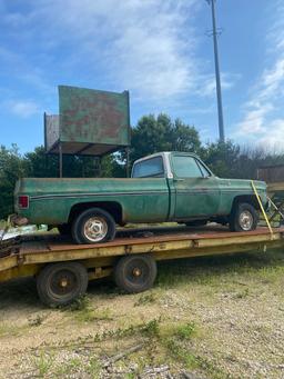 *SOLD* 1979 3/4 TON CHEVY 4X4 GAS ENGINE WITH HUNTING PLATFORM