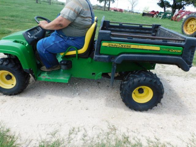 *SOLD* 2012 JOHN DEERE GATOR WITH TILT BED TX4X2