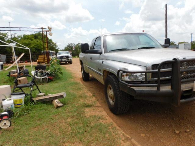 *NOT SOLD*2001 DODGE RAM 2500 PICKUP TRUCK