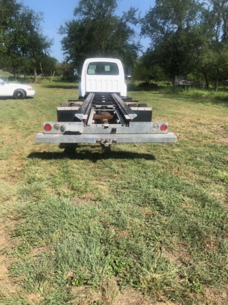 2005 GMC CAB/ CHASSIS TRUCK AUTO