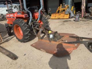 *SOLD* L2350 KUBOTA TRACTOR 4WD AND 4FT SHREDDER