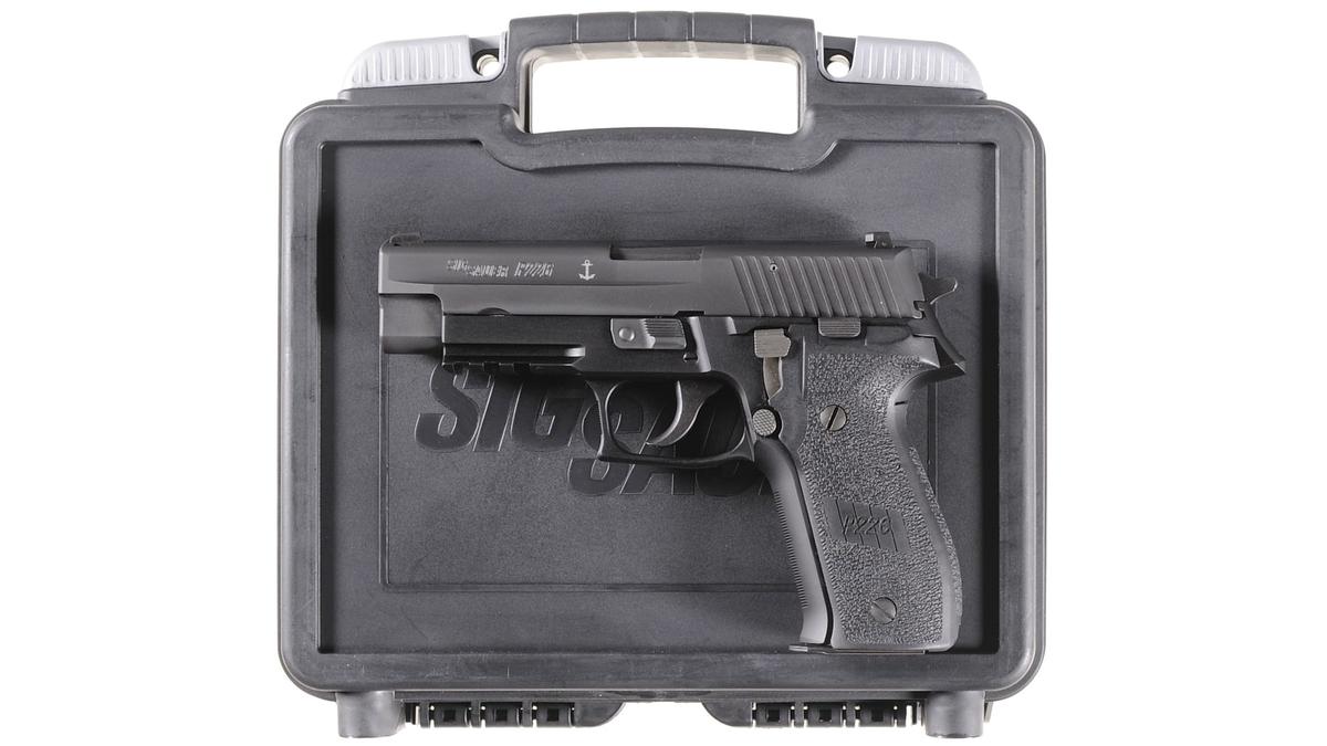 Sig Arms P226 Pistol 9 mm parabellum