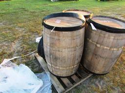 (1) OAK BARREL