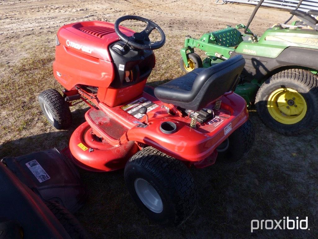 TROY-BILT 7 SPEED RIDING LAWN MOWER