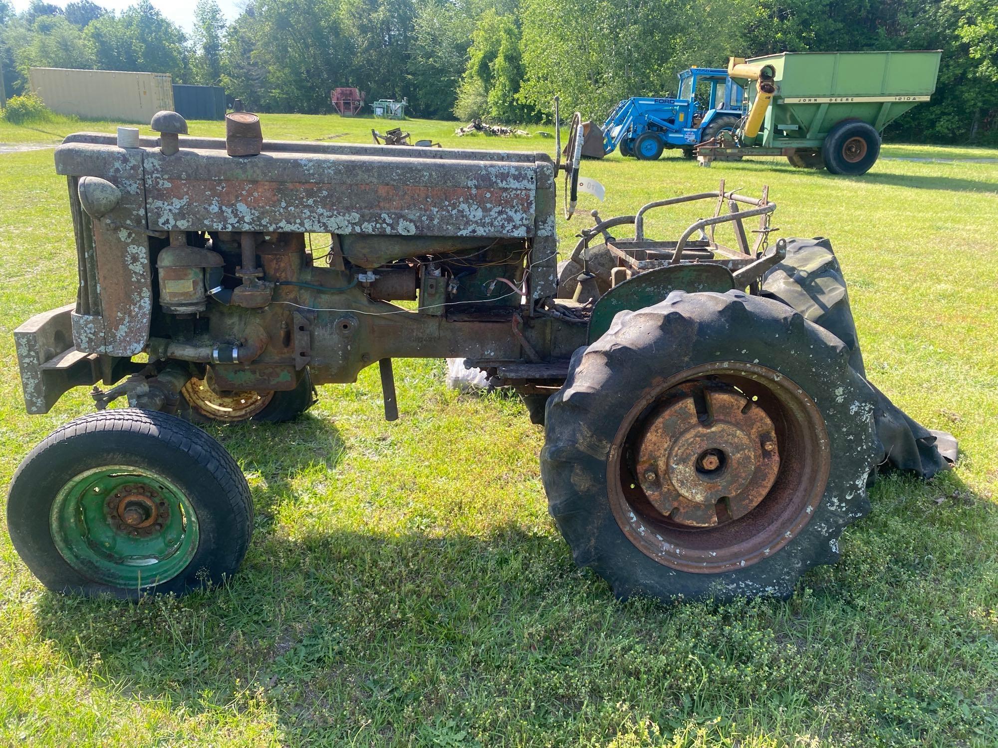John Deere Tractor 40