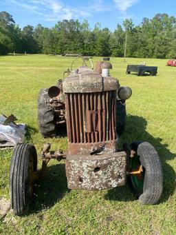 John Deere Tractor 40