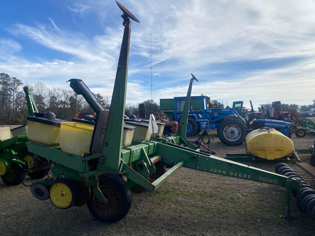 John Deere 7000 4 Row Planter