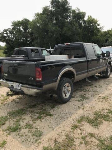 2005 FORD F350 LARIAT CREW CAB SUPER DUTY PICKUP