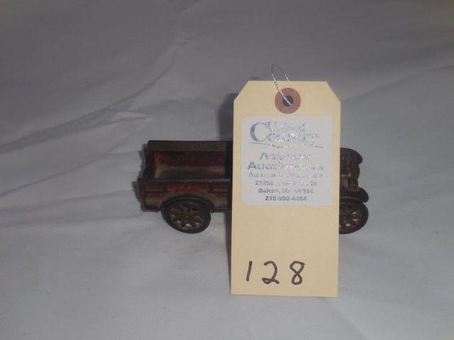 Vintage Cast Iron Truck- 5 1/2” long