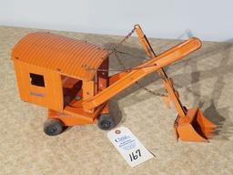 Structo orange steam shovel