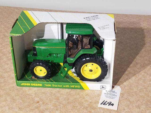 Ertl John Deere 7600 MF