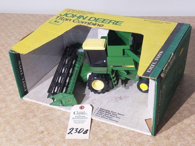 Ertl John Deere Titan