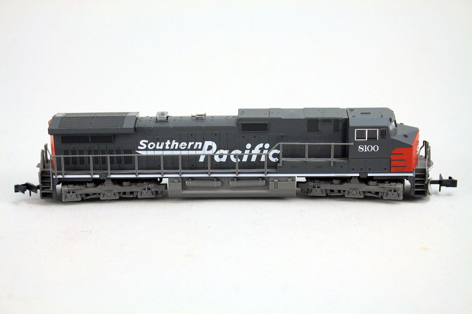 N Scale Kato Southern Pacific 8100 Dash 9 C44-9W Speed Lettering, #17632