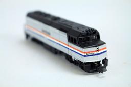 N Scale Life-Like Amtrak #381 Diesel Locomotive