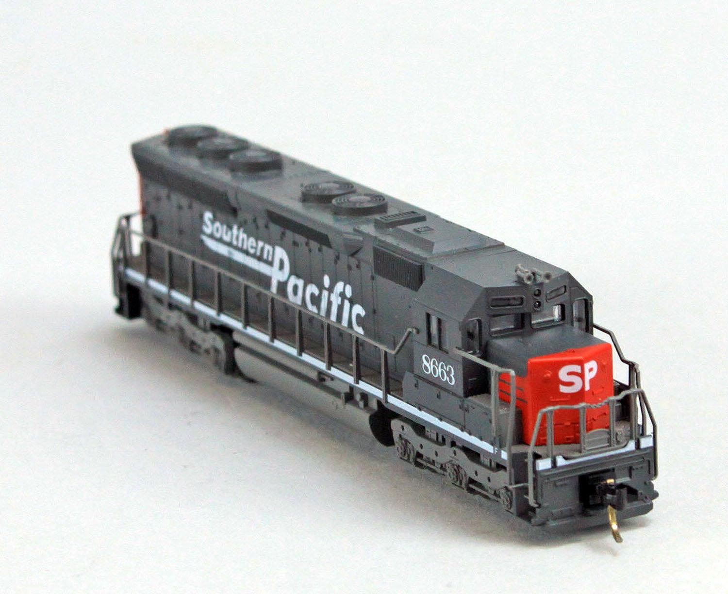 N Scale Kato Southern Pacific #176-3116, SD45, SP#8663 Speed Lettering Locomotive