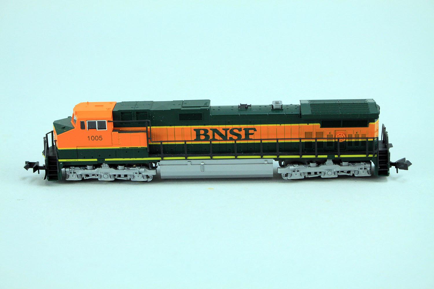N Scale Kato BNSF Railway #1005, 17632 GE C44-9W Locomotive