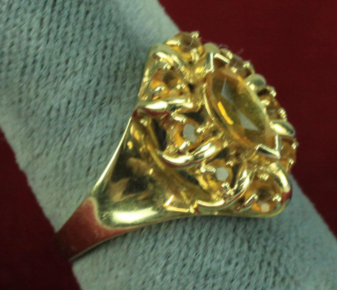 10K Gold Ladies Ring w/ Amber Colored Stone, Sz 7