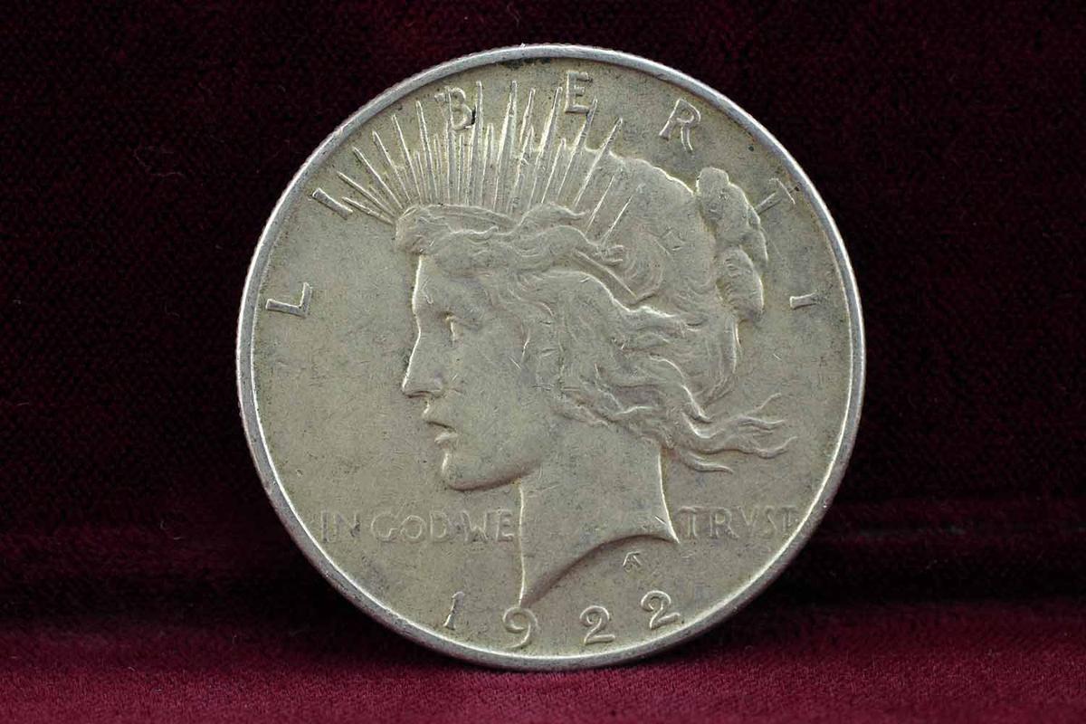 1922-P Peace Silver Dollar