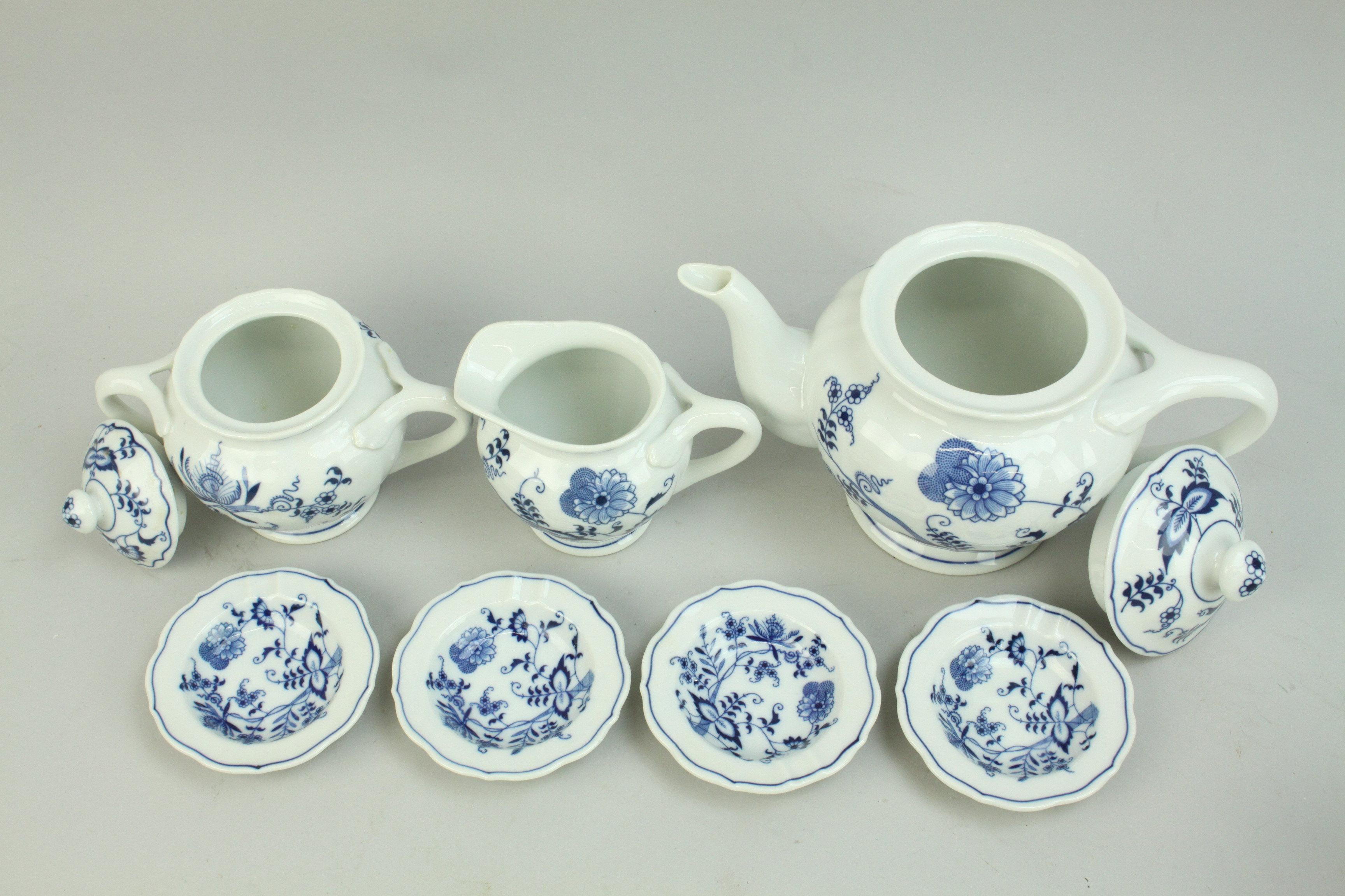 Blue Danube Japan Serving Pieces