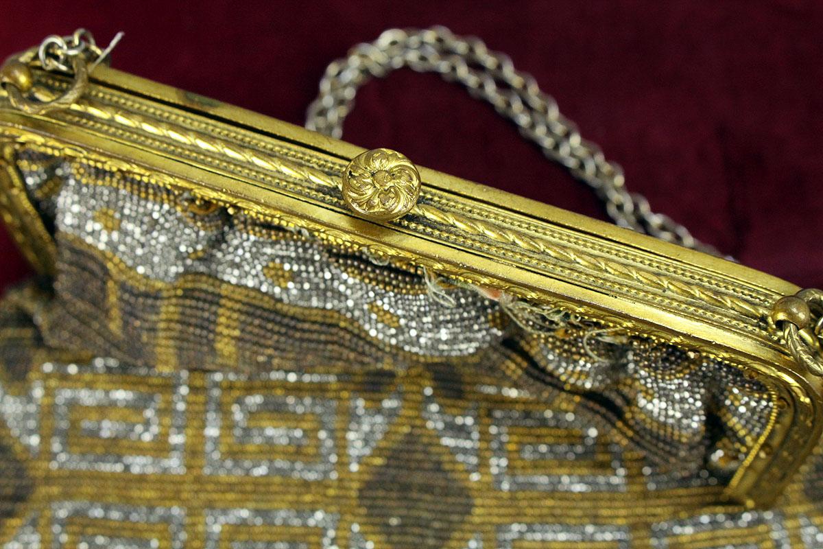 Vintage Deco Beaded Hand Bag