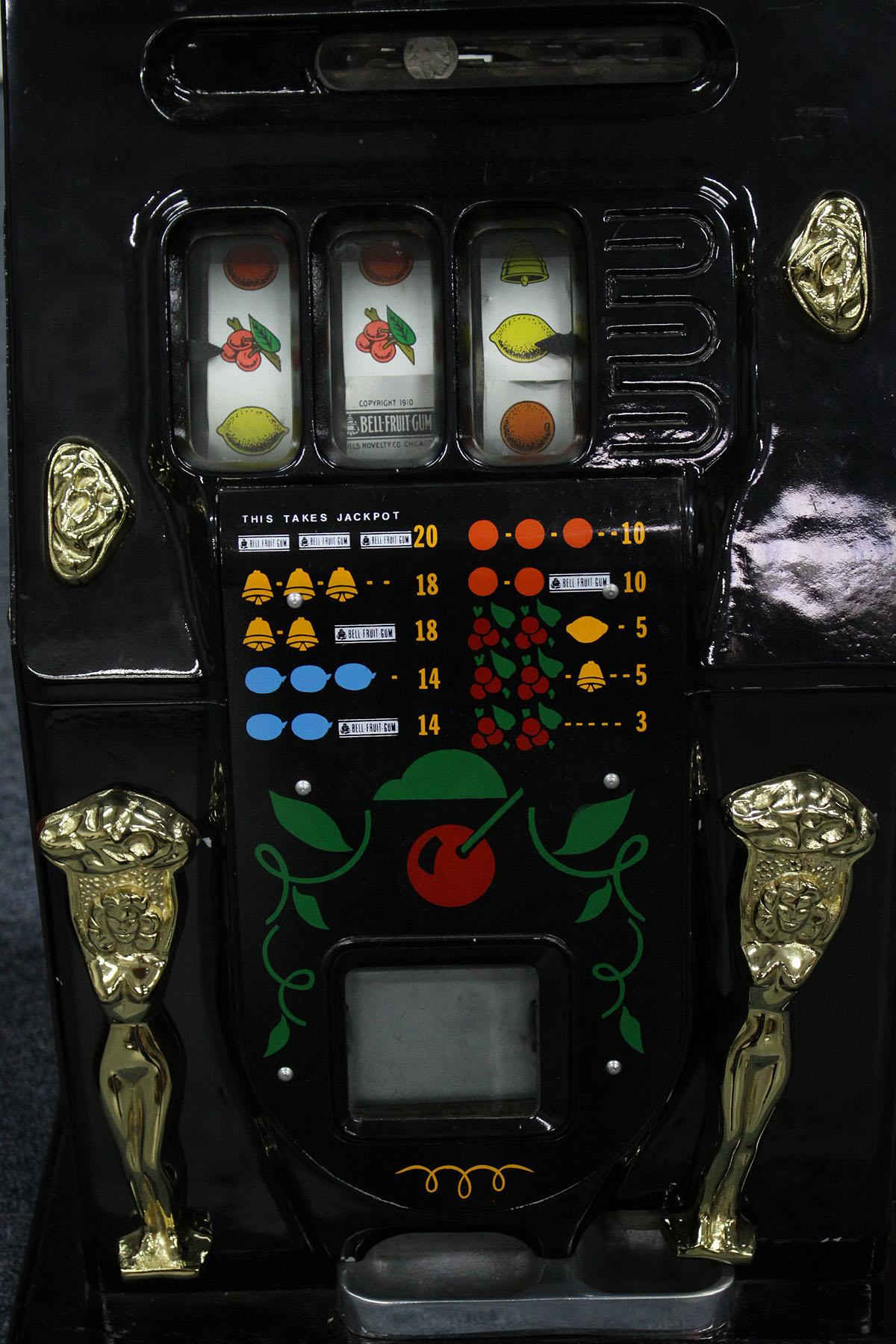 Vintage Nickel Slot Machine
