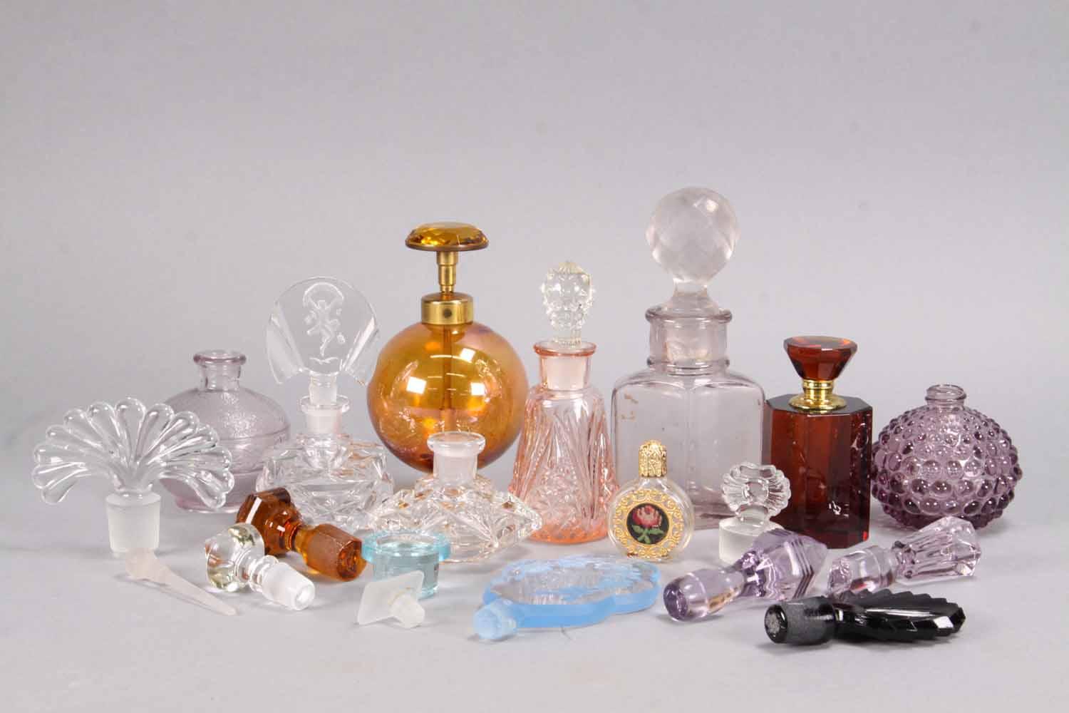 Vintage Perfume Bottles & Stoppers