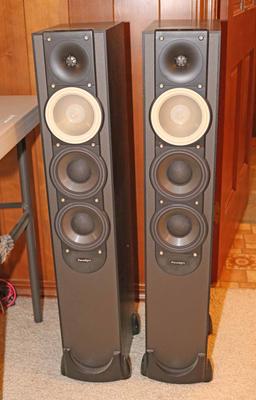 Paradigm Monitor 7 v.6 Floor Speakers